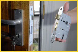 Metro Locksmith Services Cleveland, OH 216-606-9137 - 13-lock-replace